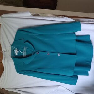 LeSuit 2pc Teal skirt set with scarf